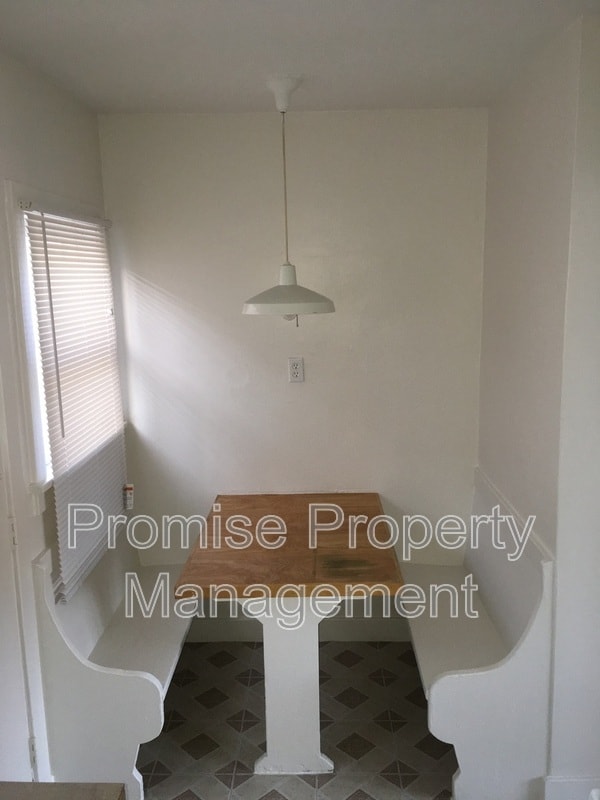 Building Photo - 606 Surfrider Way