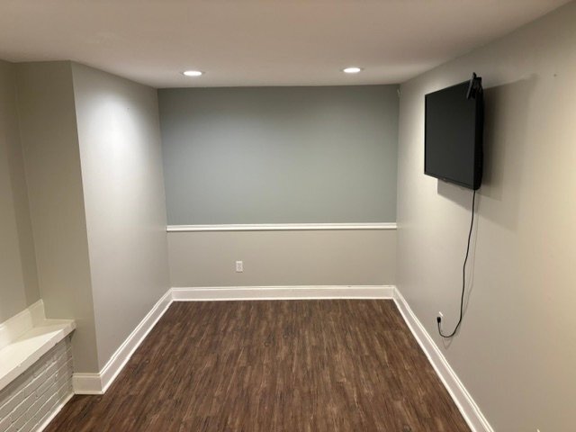 Building Photo - 2418 Cres Club Dr