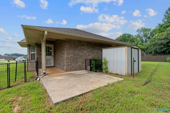 Building Photo - 15828 Coach House Ct NW