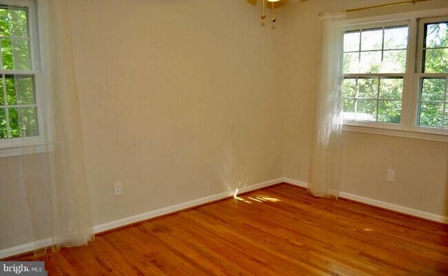 Building Photo - 3810 Lynn Regis Ct