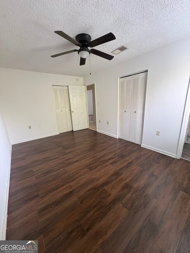Building Photo - 502 Chateau Cir