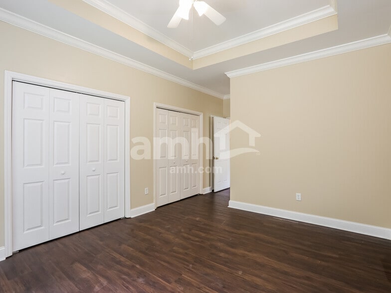 Building Photo - 41 Wintergreen Dr