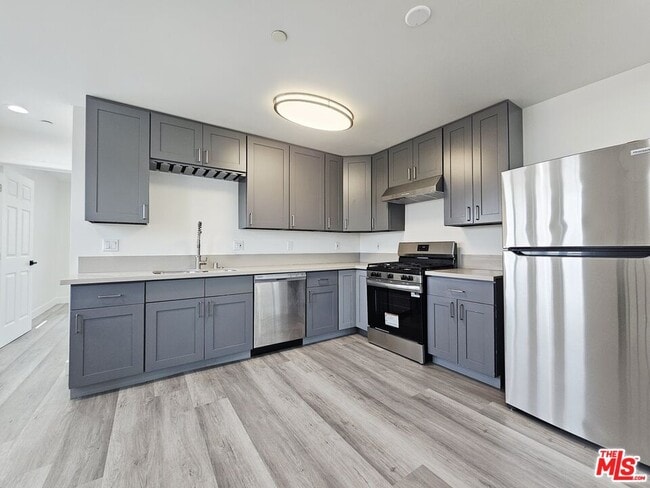 Building Photo - 4112 Normandie Ave