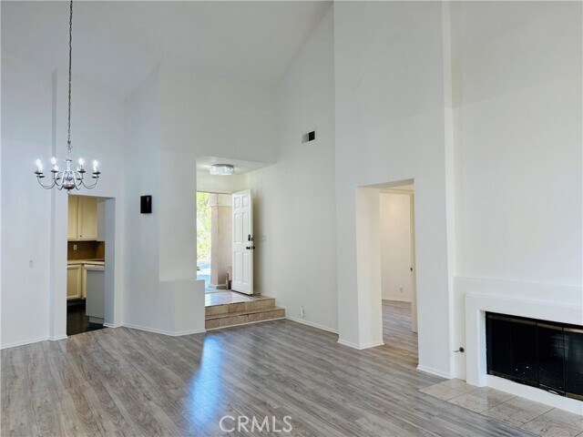 Building Photo - 6 Del Italia