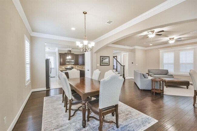 Building Photo - 11002 Upland Forest Dr