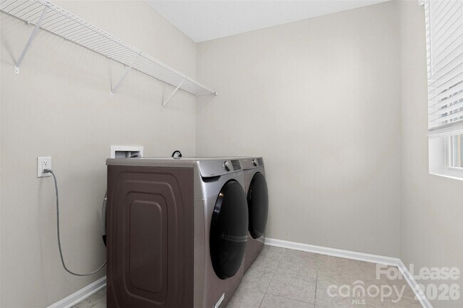 Building Photo - 17401 Carolina Hickory Dr
