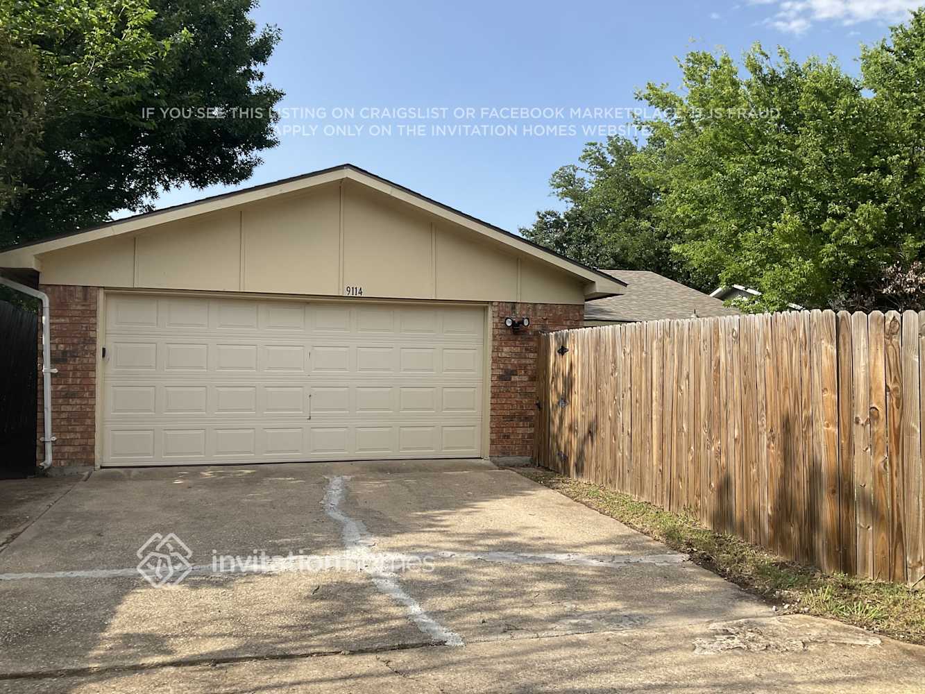 Building Photo - 9114 Vagas Dr