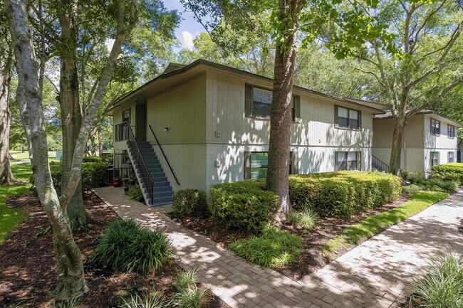 Building Photo - 10 Cristina Ct