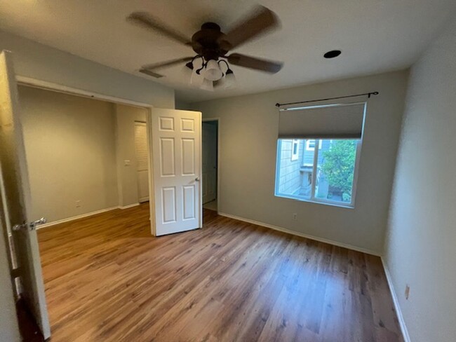 Building Photo - Detached home in Aliso Viejo with large in...