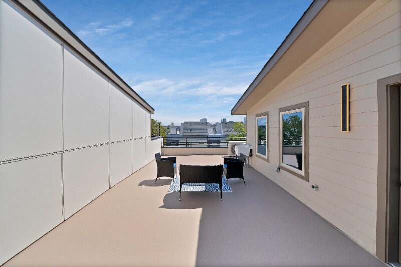 Building Photo - 2813 Weisenberger St