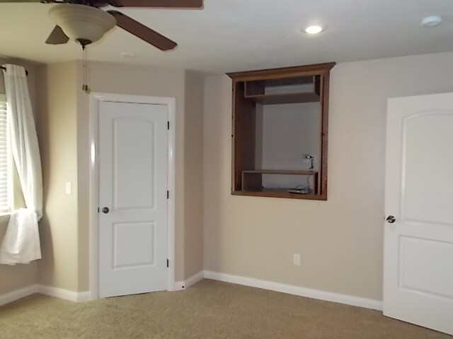 Building Photo - Cedar Park Townhome
