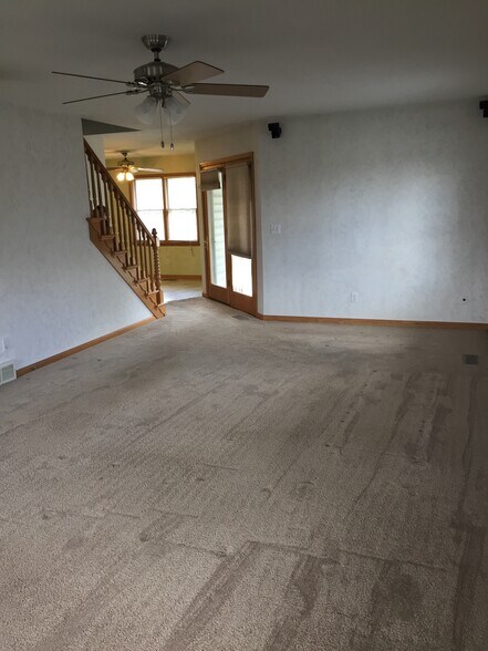 Building Photo - 1184 Huron Ct