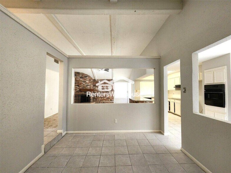 Building Photo - 2314 Stillmeadow Dr