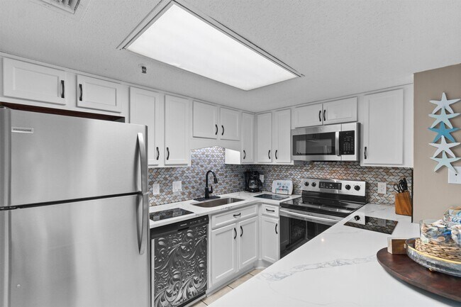 Building Photo - 5511 N Ocean Blvd