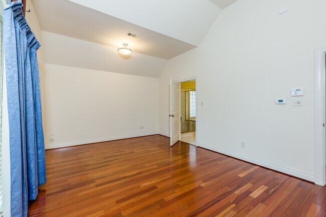 Building Photo - 2703 Wild Lilac Dr