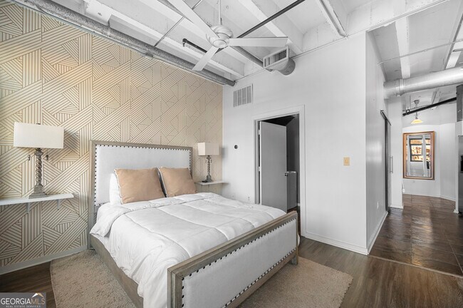 Building Photo - 878 Peachtree St NE