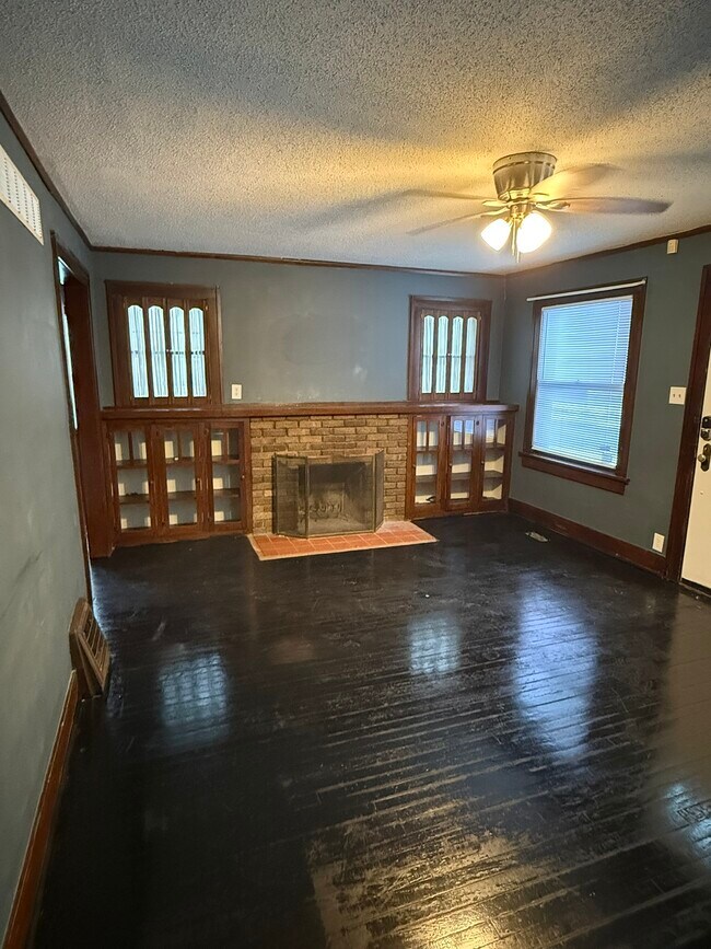 Building Photo - 1201 SW Garfield Ave