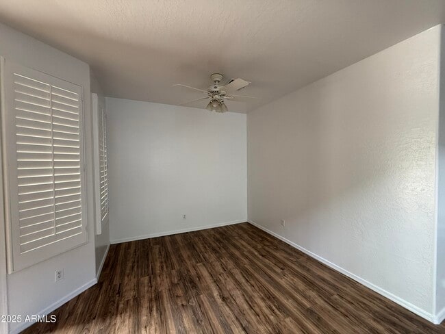 Building Photo - 16828 S Aqua Ct