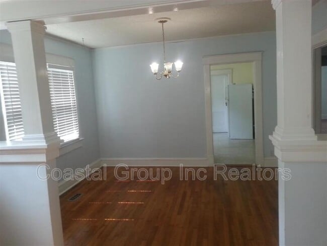 Building Photo - 141 E Ocean Ave