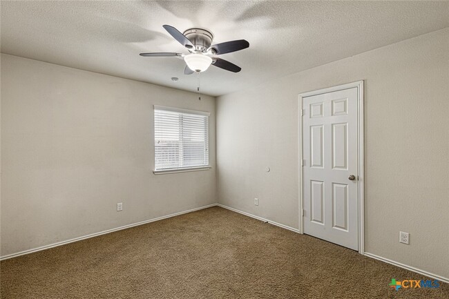 Building Photo - 5209 Ranch Meadow St