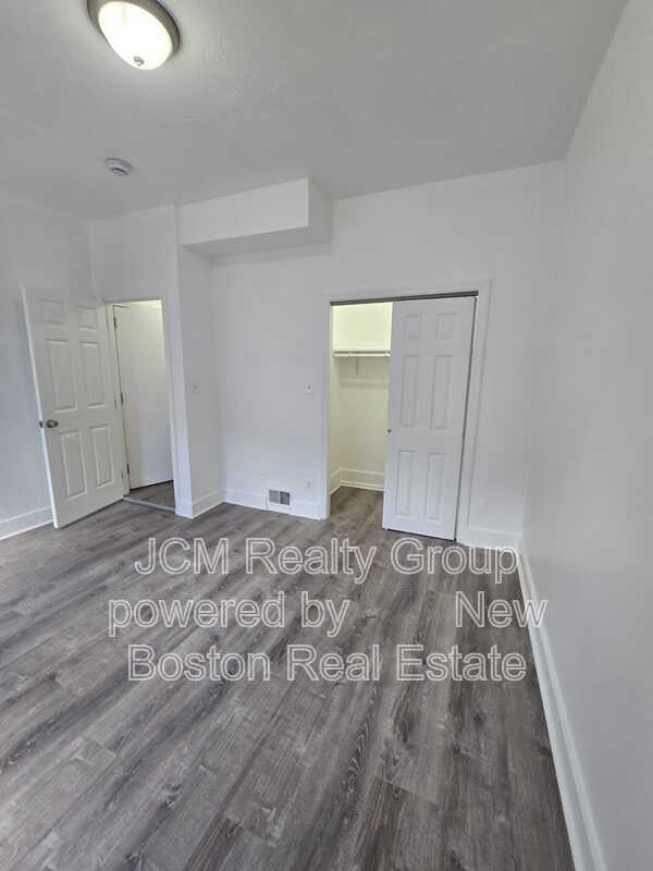 Building Photo - 128 Shawmut St