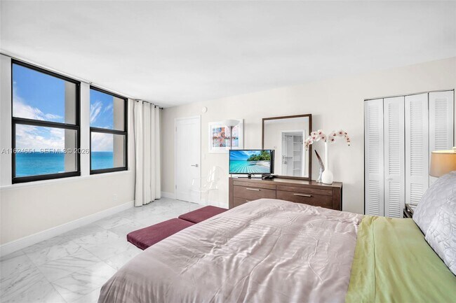 Building Photo - 2800 N Ocean Dr