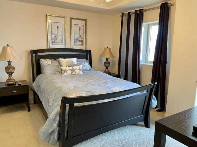 Building Photo - 4901 Laguna Blvd