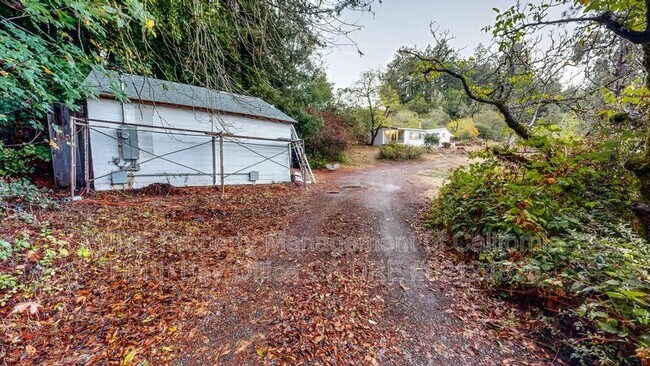 Building Photo - 3221 Acreage Ln