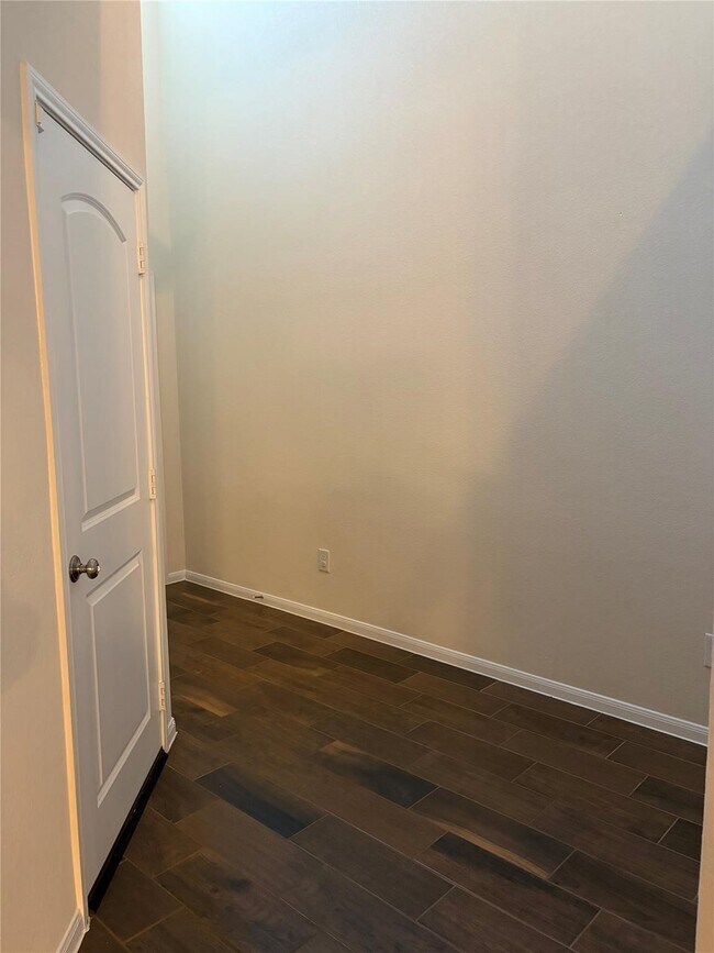 Building Photo - 14915 Silver Br Trl