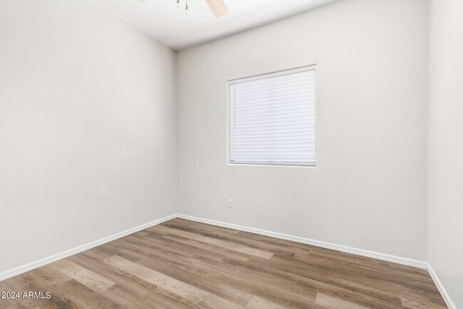 Building Photo - 14634 W Ventura St