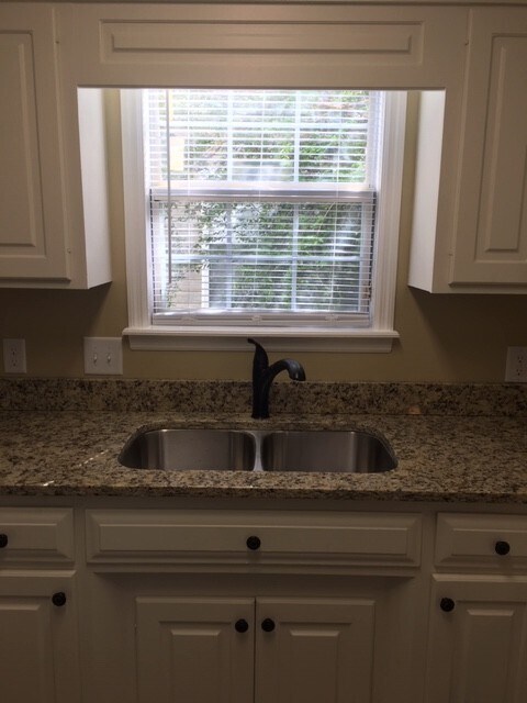 Building Photo - 3253 Wingfield Way
