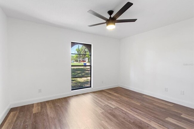 Building Photo - 11218 Creek View Dr