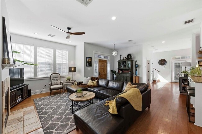 Building Photo - 2128 Sage Creek Loop