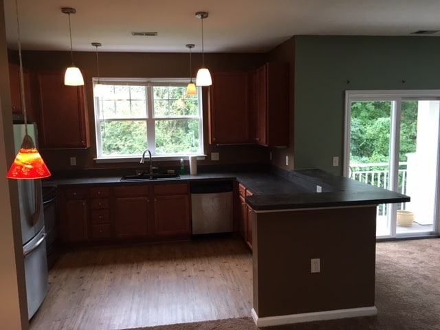 Building Photo - 932 Southmoor Dr