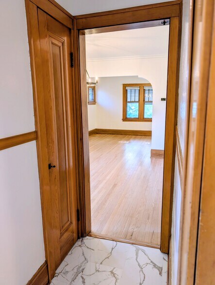 Building Photo - 2344 N 68th St