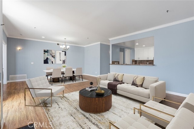 Building Photo - 5350 White Oak Ave