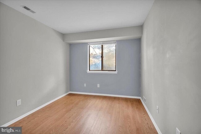 Building Photo - 604B Cypress Point Cir