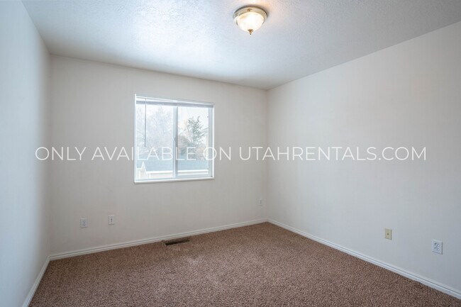 Building Photo - 66 S 100 W