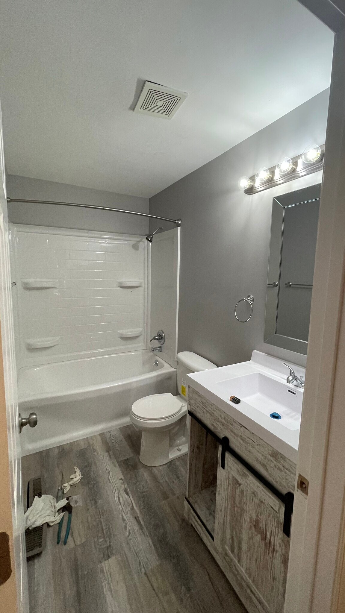 Bathroom - 2541 Prairieview Ln S