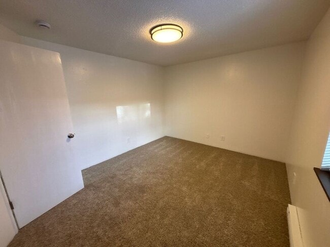 Building Photo - 4433 Campbell Dr SE