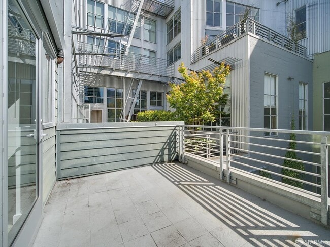 Building Photo - 52 Rausch St