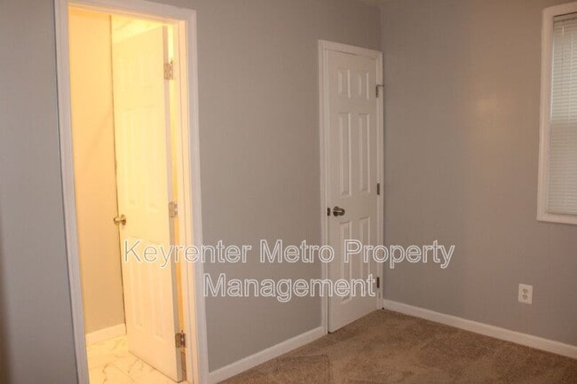 Building Photo - 17 Quire Ave