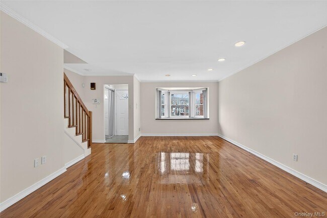 Building Photo - 62-47 Douglaston Pkwy