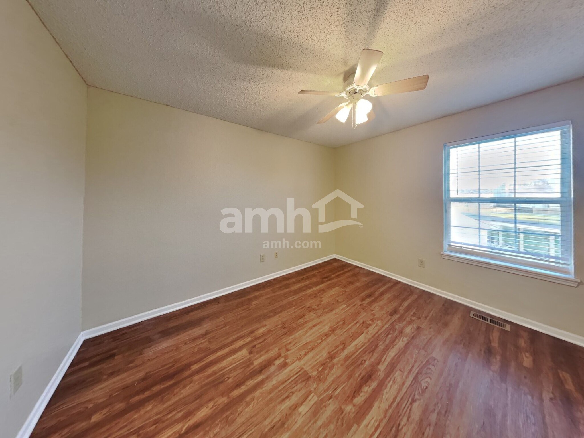 Building Photo - 7411 Cordova Dr