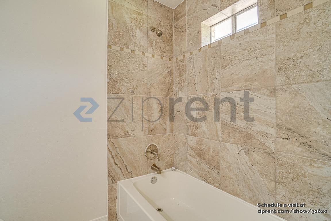 Building Photo - 8730 Grenadier Dr