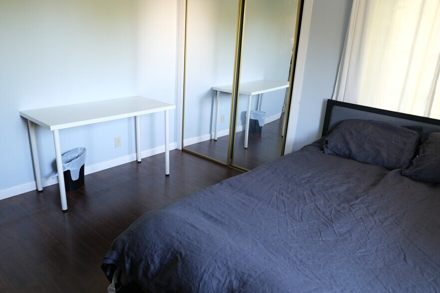 The room also has a desk - 1243 N Alexandria Ave