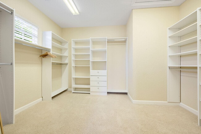 Building Photo - 1214 Merlot Dr