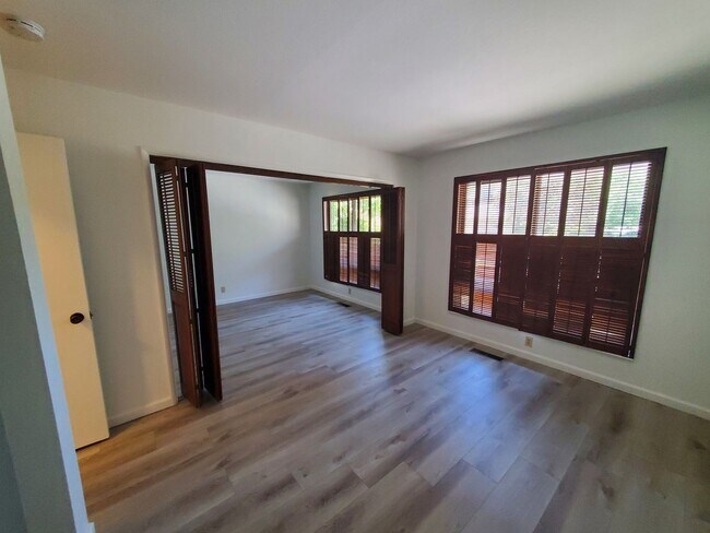 Building Photo - 3113 Lippizaner Ln