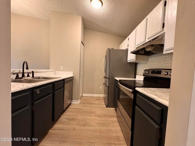 Building Photo - 3270 Ricky Dr