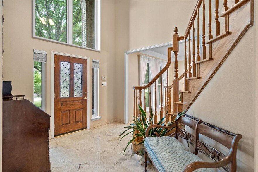 Building Photo - 3933 Bordeaux Cir